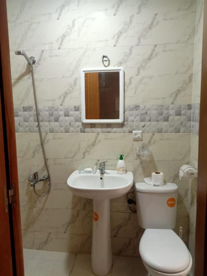 Studio De Luxe Meuble Avec Parking Apartment Мартил Екстериор снимка